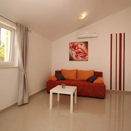 In Mit Eigenem Balkon Baška