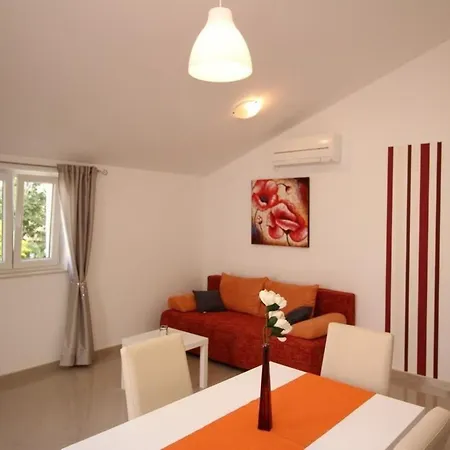 Apartman In Mit Eigenem Balkon